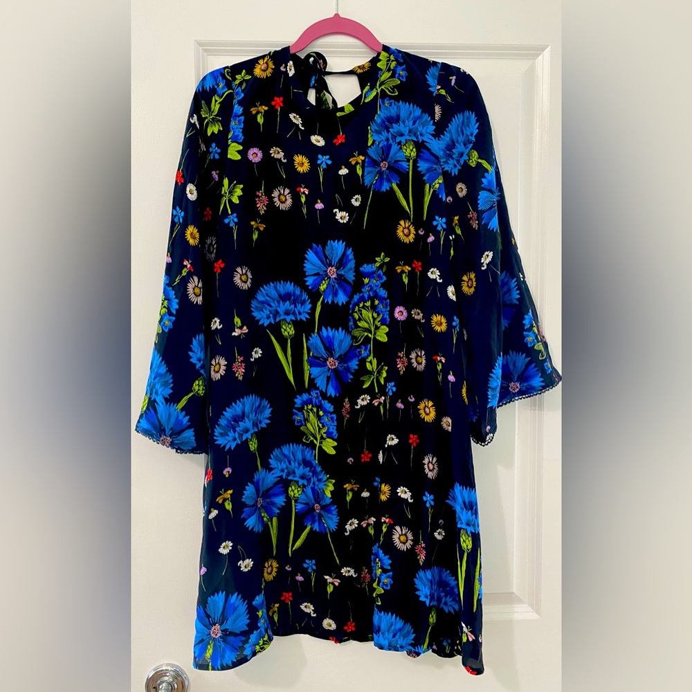 Mini garden party, bell sleeved dress
